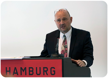 Bild von Herrn Dr. Lennartz als Referent 